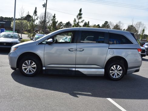 Used 2016 Honda Odyssey EX-L image 6