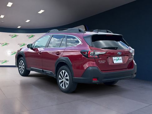 Used 2024 Subaru Outback Premium image 5