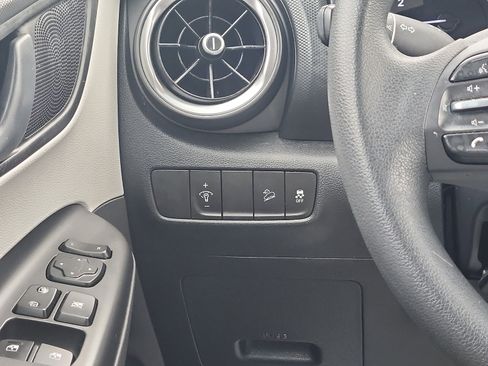 Certified 2023 Hyundai Kona SEL AWD/4WD image 13