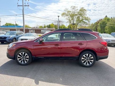Used 2017 Subaru Outback 3.6R Limited AWD/4WD image 10