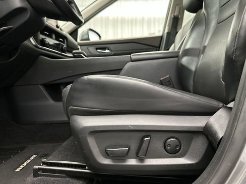 Used 2023 Nissan Rogue SV w/ SV Premium B Package AWD/4WD image 16