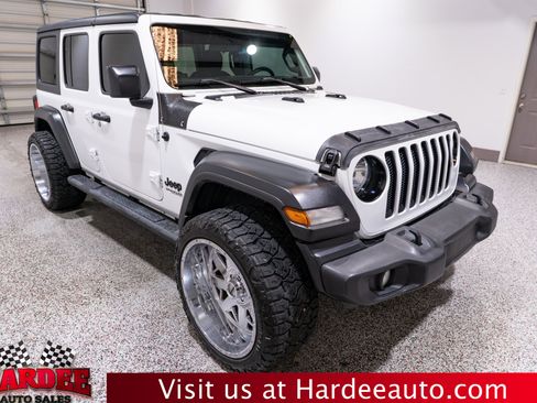 Used 2019 Jeep Wrangler Unlimited Sport AWD/4WD image 6