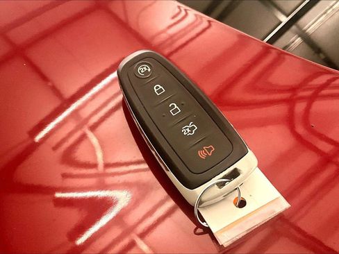 Used 2015 Ford C-MAX Energi SEL w/ Equipment Group 302A image 10