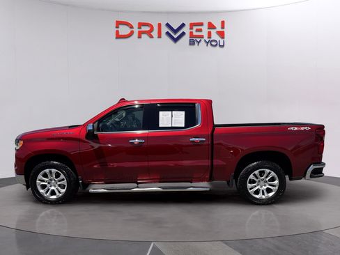 Used 2023 Chevrolet Silverado 1500 LTZ AWD/4WD image 2
