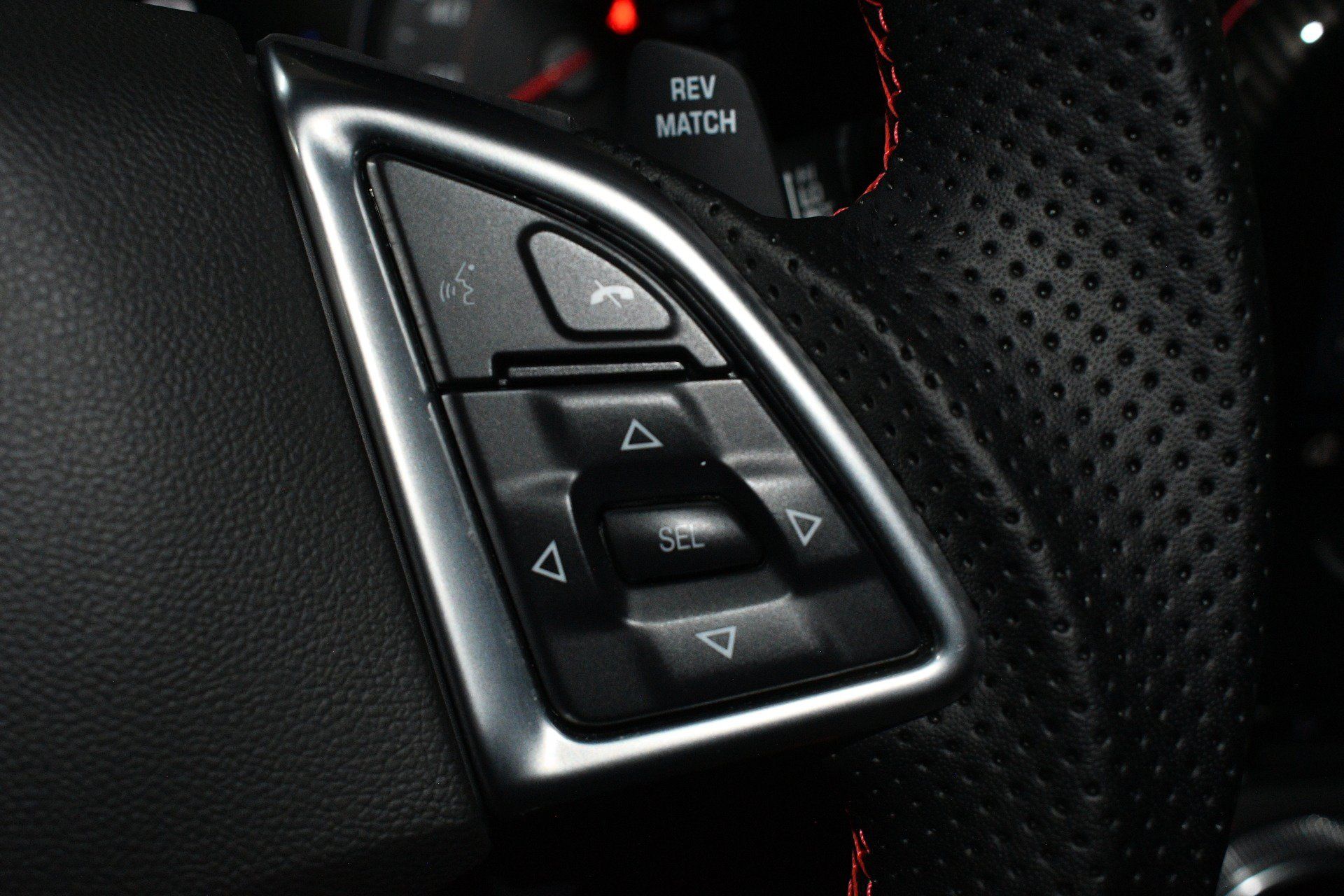 Used 2020 Chevrolet Camaro ZL1 RWD image 30