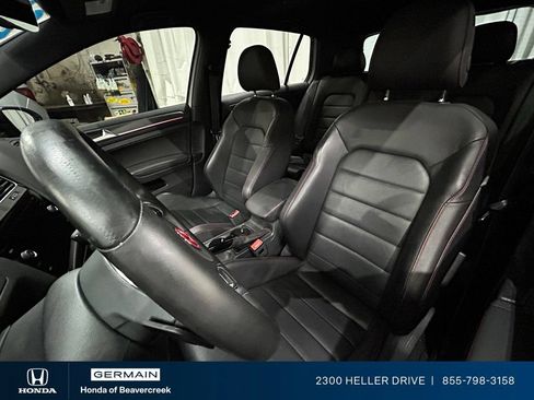 Used 2021 Volkswagen GTI SE FWD image 26