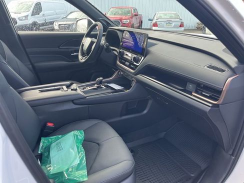 Used 2026 Toyota Grand Highlander AWD Hybrid image 21