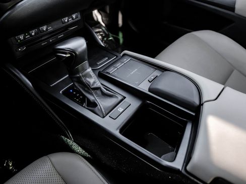 Used 2019 Lexus ES 350 image 26