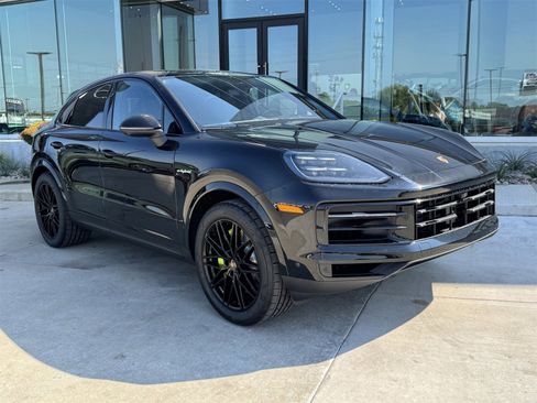 New 2026 Porsche Cayenne E-Hybrid Coupe image 8