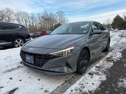 Certified 2023 Hyundai Elantra SEL w/ Cargo Package