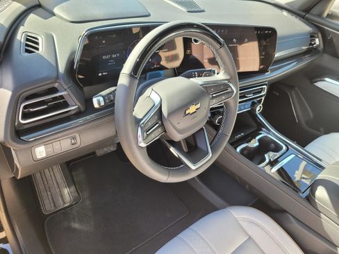 New 2026 Chevrolet Traverse High Country FWD image 18
