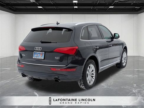 Used 2015 Audi Q5 2.0T Premium Plus w/ Technology Package image 7