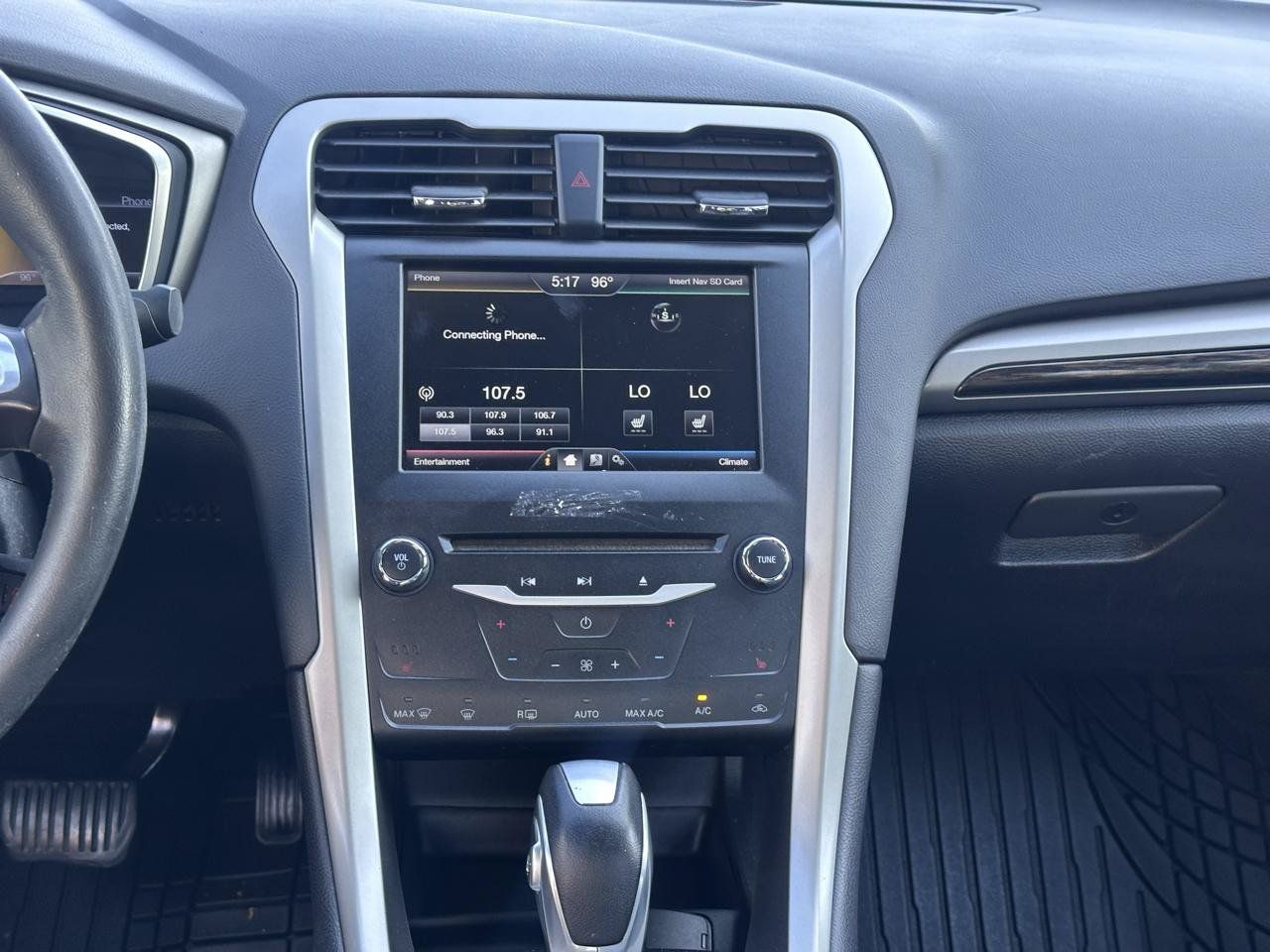 Used 2014 Ford Fusion SE w/ Equipment Group 502A FWD image 24