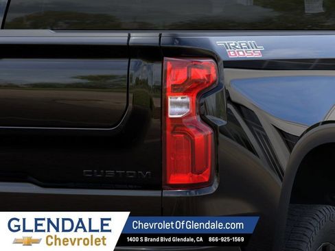 New 2026 Chevrolet Silverado 1500 Custom Trail Boss w/ Turbomax Blackout Package AWD/4WD image 11