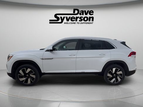 Used 2024 Volkswagen Atlas Cross Sport SEL AWD/4WD image 8