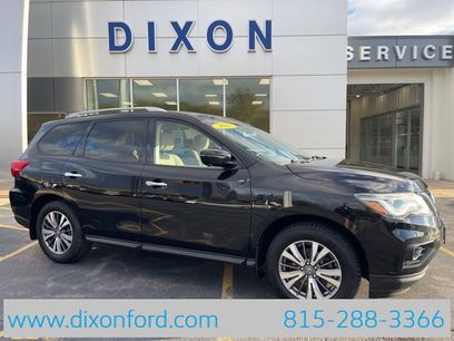 Used 2017 Nissan Pathfinder SL