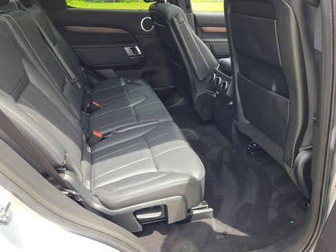 Used 2019 Land Rover Discovery HSE AWD/4WD image 10