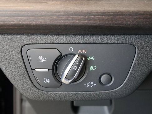 Certified 2025 Audi Q5 2.0T Premium Plus w/ Premium Plus Package image 30