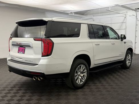 Used 2024 GMC Yukon XL Denali w/ Advanced Technology Package AWD/4WD image 9
