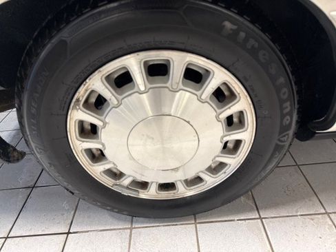 Used 1998 Cadillac De Ville image 10