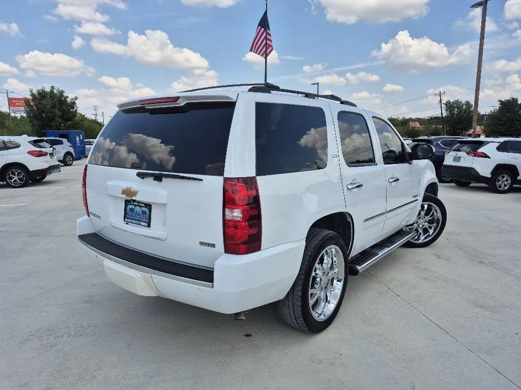 Used 2012 Chevrolet Tahoe LTZ RWD image 6