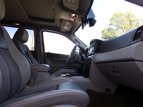 Used 2007 Jeep Grand Cherokee Overland image 31