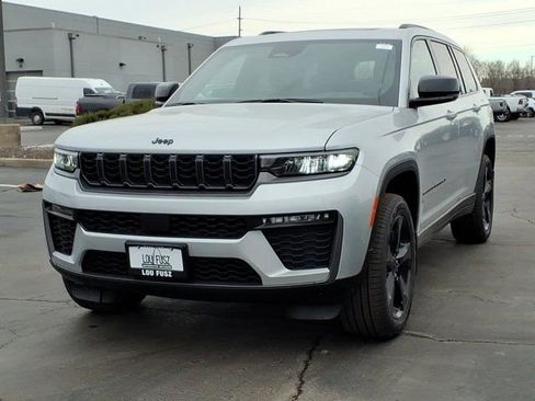 New 2026 Jeep Grand Cherokee L Limited w/ Limited Altitude Package image 2