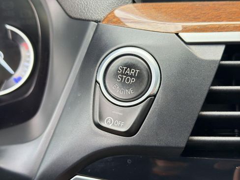 Used 2018 BMW X3 xDrive30i AWD/4WD image 27