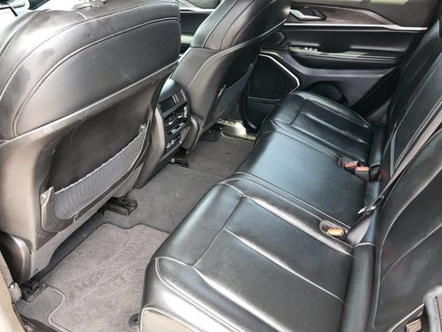 Used 2024 Jeep Grand Cherokee Limited 4xe AWD/4WD image 33