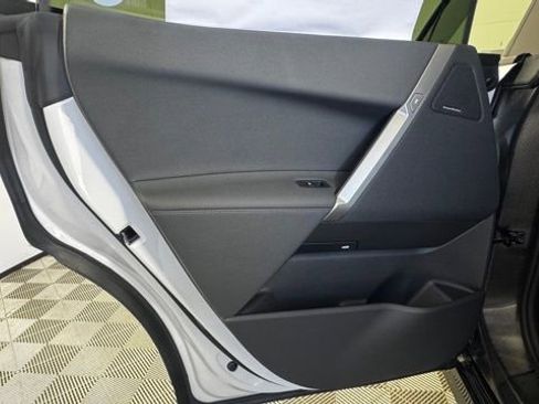 New 2026 BMW iX xDrive45 w/ M Sport Package image 17