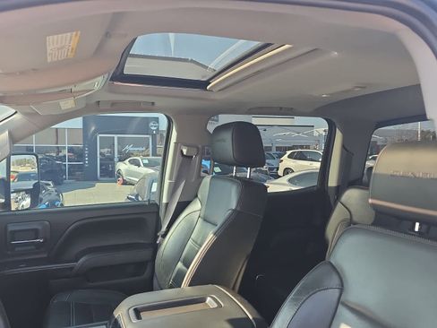 Used 2015 GMC Sierra 2500 Denali w/ Duramax Plus Package image 8