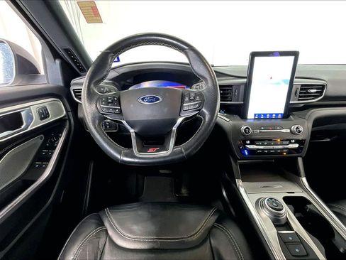Used 2020 Ford Explorer ST w/ ST Street Pack image 14