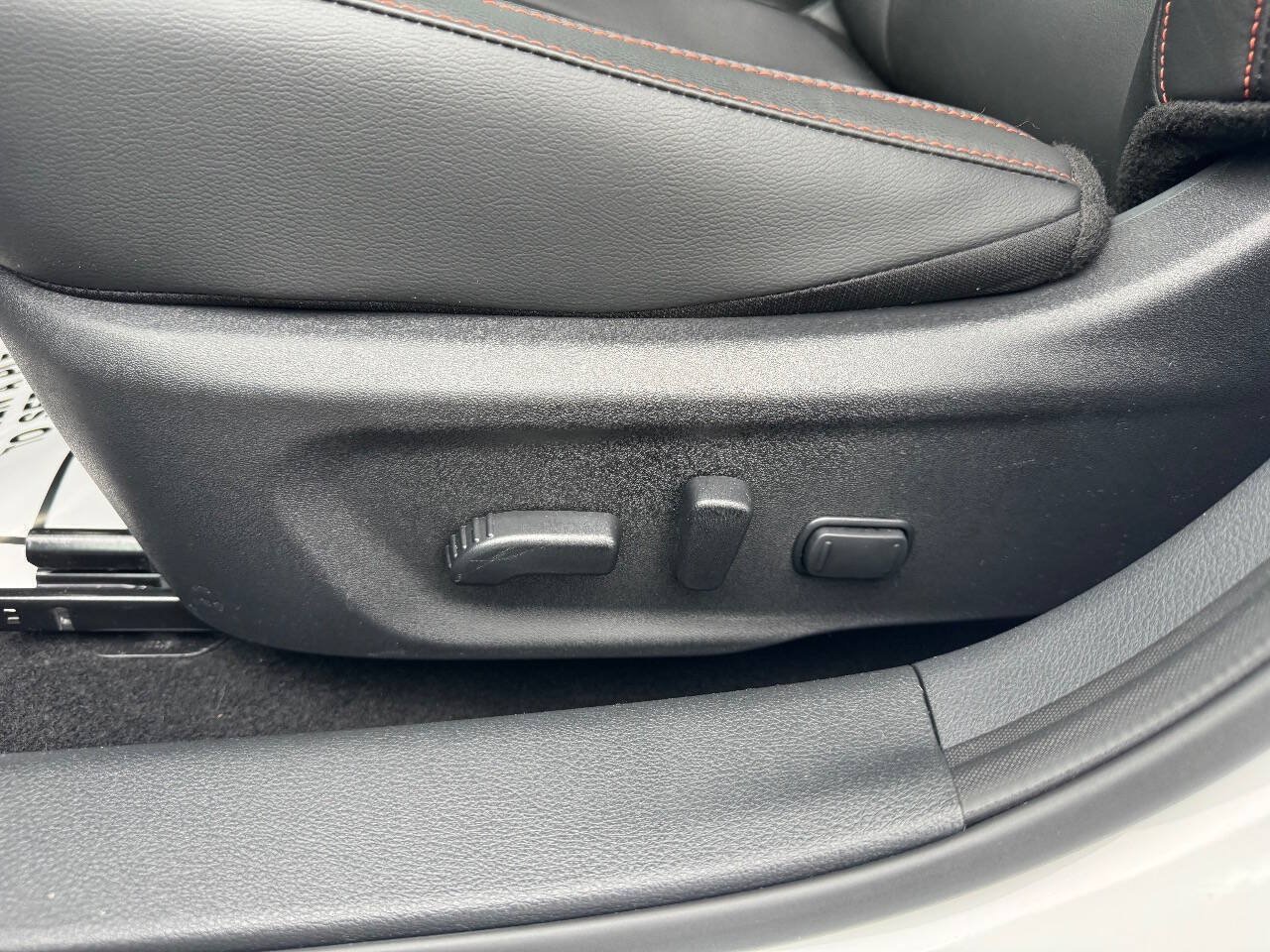 Used 2024 Nissan Sentra SR w/ SR Premium Package FWD image 14