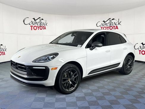 Used 2023 Porsche Macan Turbo AWD/4WD image 4