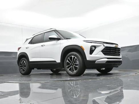 New 2026 Chevrolet TrailBlazer LT w/ Convenience Package image 15