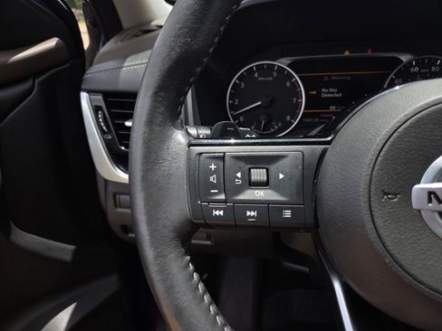 Used 2021 Nissan Rogue SL w/ Premium Package FWD image 31