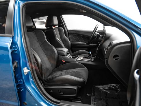 Used 2023 Dodge Charger R/T w/ Plus Group RWD image 35