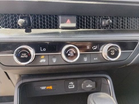 Used 2025 Honda CR-V LX image 18
