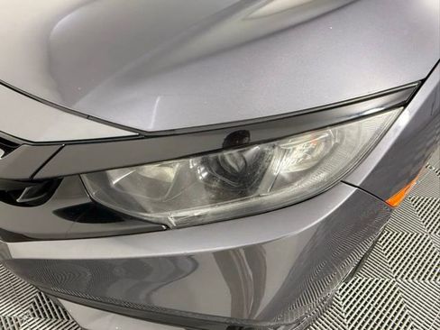 Used 2019 Honda Civic Sport image 11