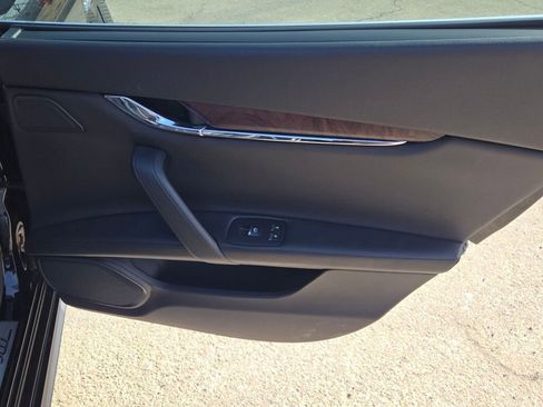 Used 2015 Maserati Quattroporte S Q4 image 8