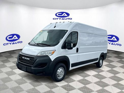 Used 2023 RAM ProMaster 2500 FWD image 10