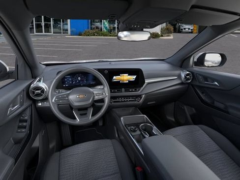 New 2026 Chevrolet Equinox LT FWD image 15