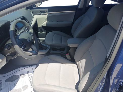 Used 2019 Hyundai Elantra SE FWD image 15