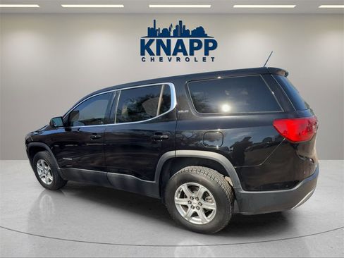 Used 2017 GMC Acadia SLE image 3