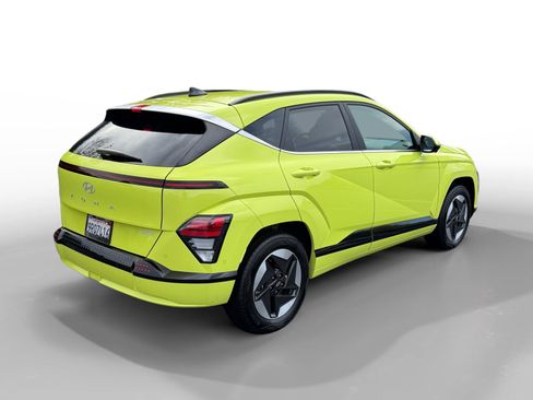 Certified 2025 Hyundai Kona Limited image 5
