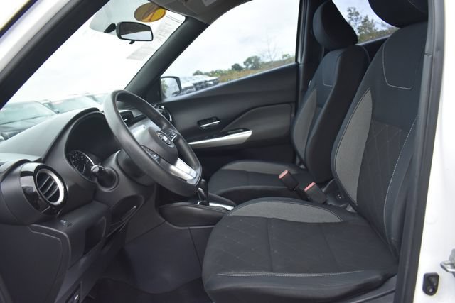 Used 2018 Nissan Kicks SV FWD image 20