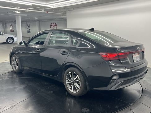 Used 2024 Kia Forte LXS image 3