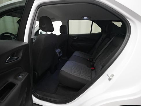 Certified 2024 Chevrolet Equinox LT FWD image 16