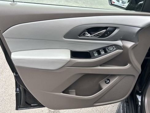 Used 2019 Chevrolet Traverse LT FWD image 26
