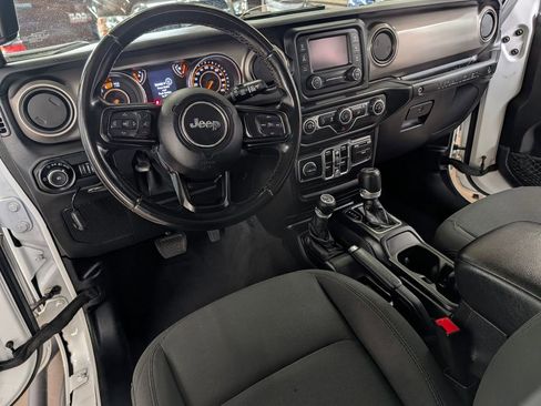 Used 2020 Jeep Wrangler Unlimited Sport S AWD/4WD image 15